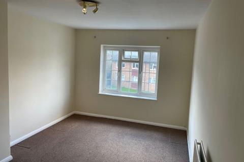3 bedroom flat to rent, London Road, Sevenoaks,