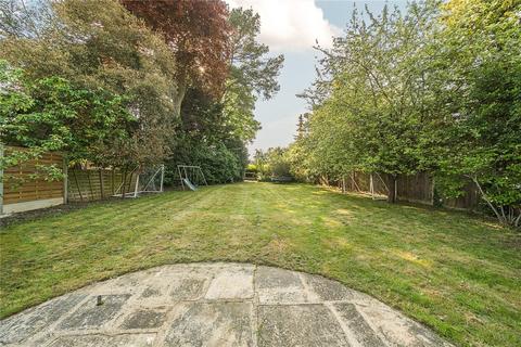 189 Ember Lane, East Molesey, KT8 0BU