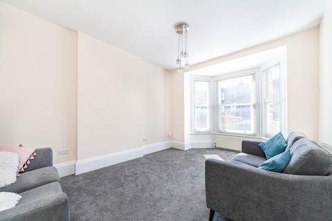 4 bedroom house to rent, Norwood Road, London