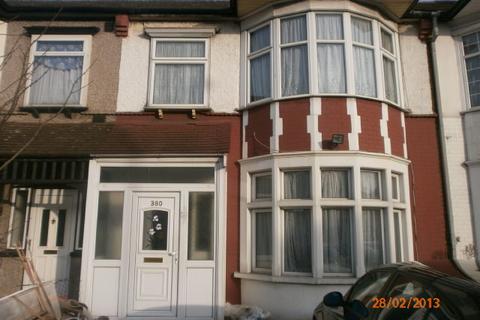 3 bedroom terraced house to rent, Ley Street,  Ilford, IG1