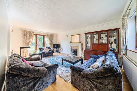 3 Wood Drive, Chislehurst, BR7 5EU