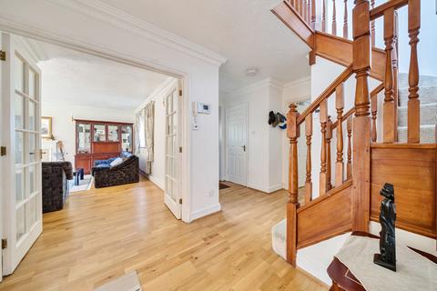 3 Wood Drive, Chislehurst, BR7 5EU