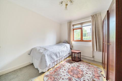 3 Wood Drive, Chislehurst, BR7 5EU