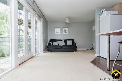 2 bedroom apartment for sale, Oldham Rise, Milton Keynes, MK5