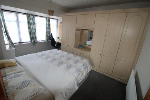 3 bedroom semi-detached house to rent, Streatfield Road, Harrow, HA3