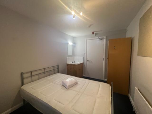 Bedroom 3 (Available)
