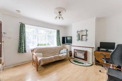 3 bedroom house to rent, Churchill Gardens, Ealing, London, W3