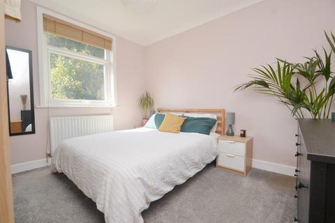 4 Binnie Road, Poole, BH12 2AN