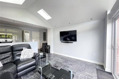25 Kirk Crescent, Old Kilpatrick, Glasgow, G60 5NJ