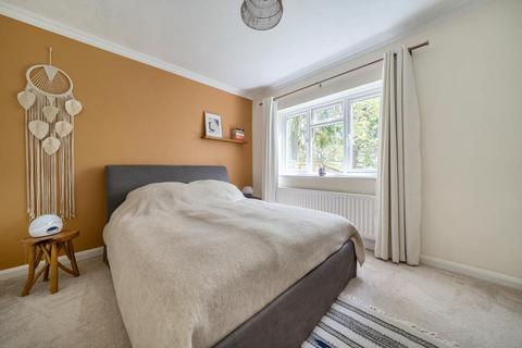 3 bedroom detached bungalow to rent, Egham,  Surrey,  TW20