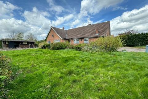 3 bedroom detached bungalow for sale, The Croft, Oasby