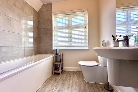37 Brimstone Drive, Ely, CB7 4ZB