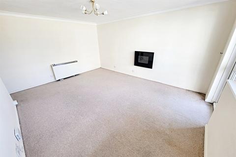2 bedroom flat for sale, East Cliff