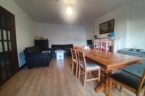 3 bedroom ground floor flat to rent, Dukes Avenue, London N10