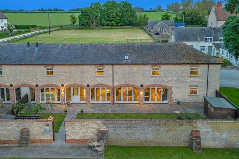 5 bedroom barn conversion for sale, Sleaford Road, Lincoln LN5