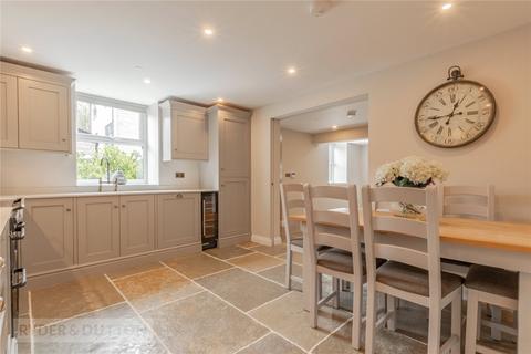 152 Chew Valley Road, Greenfield, Oldham, OL3 7DD