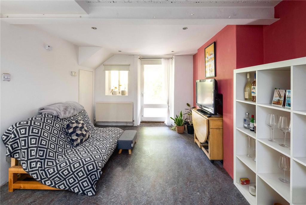 Kitchen/Reception