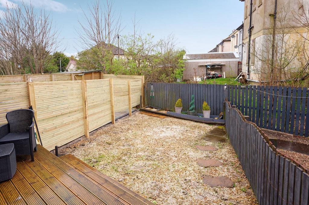 MFL2237351 818.jpg