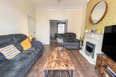 2 bedroom end of terrace house for sale, Kings Road, Accrington, Lancashire, BB5