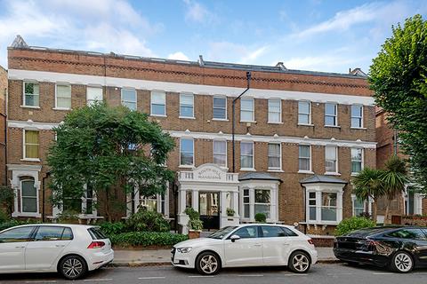3 bedroom flat for sale, South Hill Park, London NW3