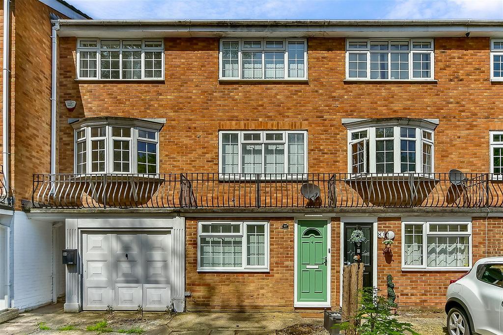 Lakeside, Snodland, Kent 4 bed terraced house for sale £270,000