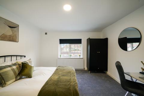 1 bedroom in a house share to rent, Avalon Road, London W13