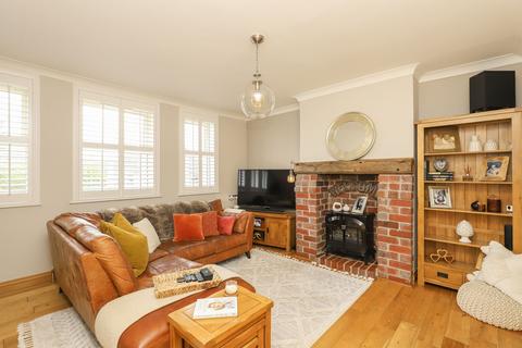 28 Lamb Drive, Sheffield, S5 8LT