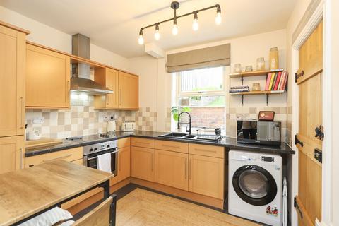 28 Lamb Drive, Sheffield, S5 8LT
