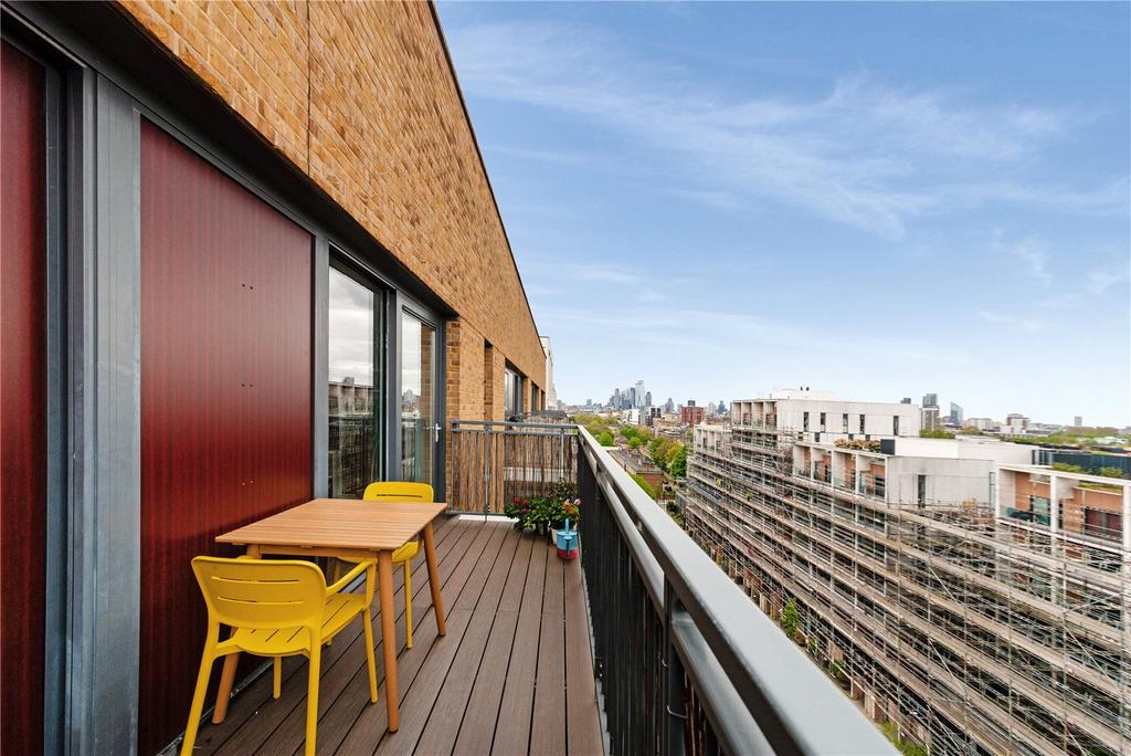 Dalston Square, London, E8 1 bed penthouse for sale £500,000