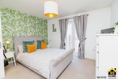 1 bedroom flat for sale, Prince Rupert Drive, Aylesbury, Buckinghamshire, HP19