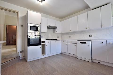 2 bedroom ground floor flat for sale, Sylvan Avenue, Wood Green, London. N22