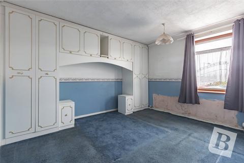 3 bedroom terraced house for sale, Ballards Walk, Basildon, Essex, SS15