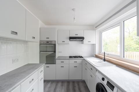 21 Bughtlin Place, Edinburgh, EH12 8UY