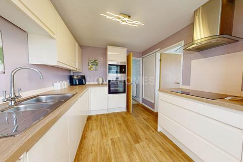 3 bedroom end of terrace house for sale, Walkhampton Walk, Plymouth PL6