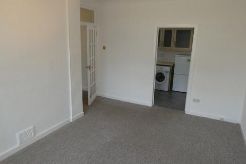 1 bedroom flat to rent, Cumbernauld Road, Glasgow G33