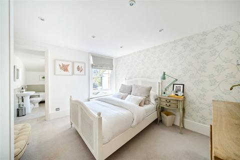 50 Queens Road, Thames Ditton, KT7 0QX