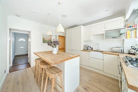 50 Queens Road, Thames Ditton, KT7 0QX