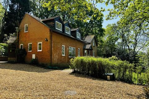 Whistles Buddle Hill, North Gorley, Fordingbridge, SP6 2PF