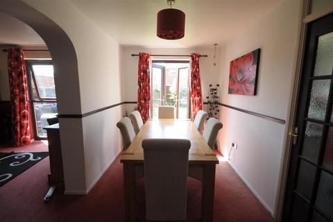 11 Latimer Close, Herne Bay, CT6 7UY