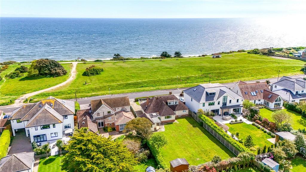 Wharncliffe Road, Highcliffe... 5 bed detached house for sale £1,600,000