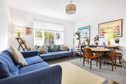 52 Mayfield Close, London, E8 3DB