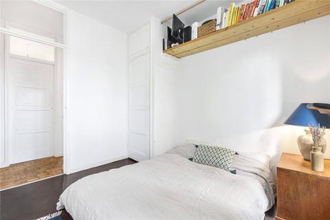 52 Mayfield Close, London, E8 3DB