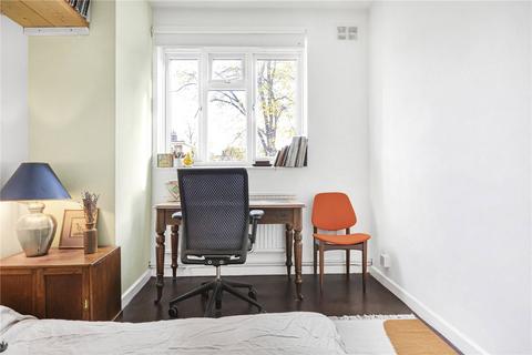 52 Mayfield Close, London, E8 3DB