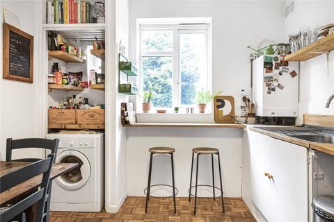 52 Mayfield Close, London, E8 3DB