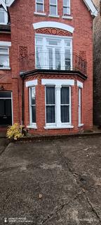 1 bedroom flat to rent, Mowbray Road, London SE19