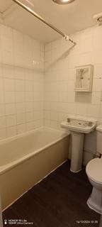 1 bedroom flat to rent, Mowbray Road, London SE19