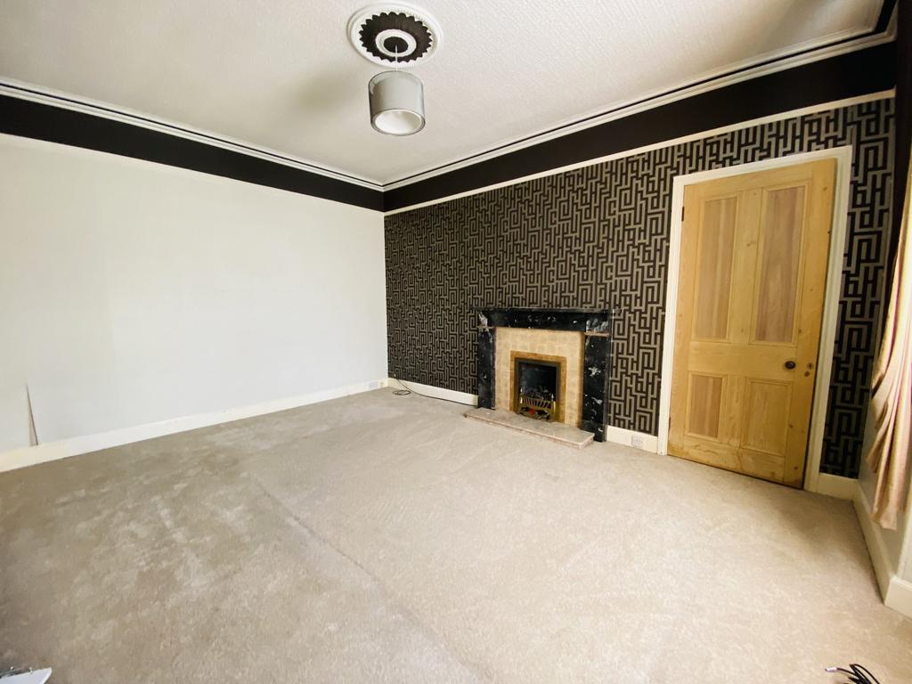 119 Lockerbie Road, Dumfries, DG1 3 BN - Braidwoods