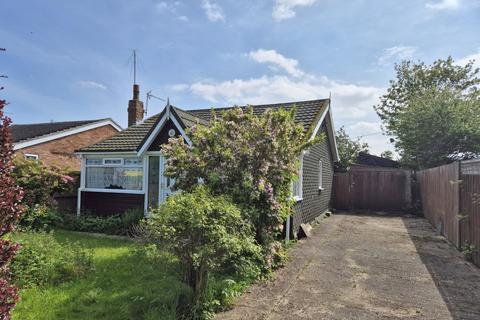 2 bedroom detached bungalow for sale, Smook Hills Road, Hollym, HU19 2QQ