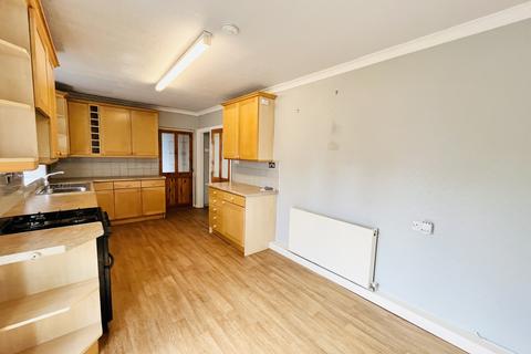 3 bedroom end of terrace house to rent, Sycamore Road, Billsborrow PR3