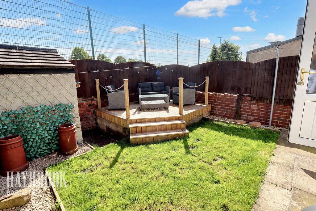Sheffield Road, Birdwell 2 bed semidetached house for sale £150,000